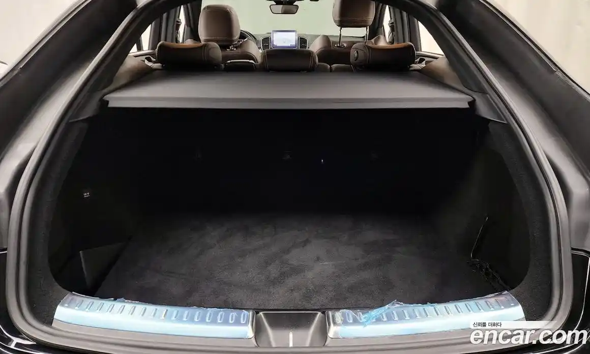 Mercedes-Benz GLE-Class 2019 5.5 Автомат в Москве № 1005918, фото 20