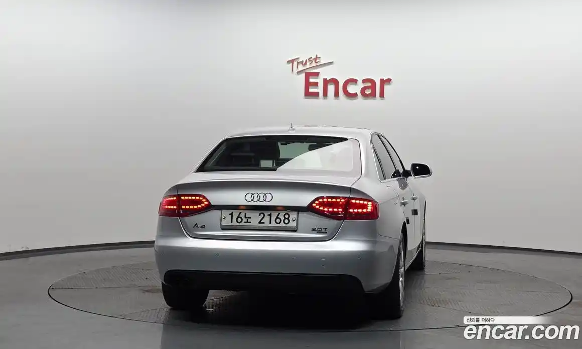 Audi A4 2010 2.0 гидро в Москве № 1007672, фото 4