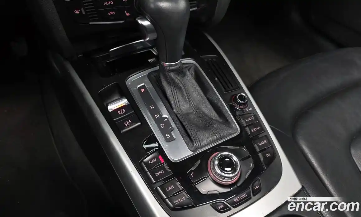Audi A4 2010 2.0 гидро в Москве № 1007672, фото 9