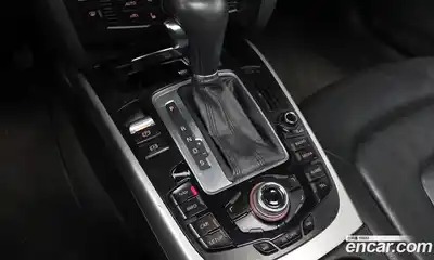 Audi A4 2010 2.0 гидро в Москве № 1007672, миниатюра 9