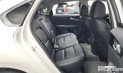 Kia K3 2022 1.6 Автомат в Москве № 1009413, миниатюра 12