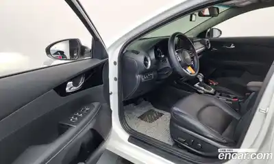 Kia K3 2022 1.6 Автомат в Москве № 1009413, миниатюра 10