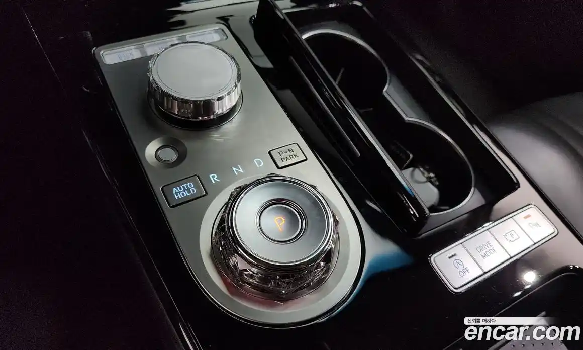 Genesis G80 2024 2.5 Автомат в Москве № 1009978, фото 9