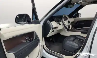 Land Rover Range-Rover 2022 3.0 гидро в Москве № 1012931, миниатюра 10