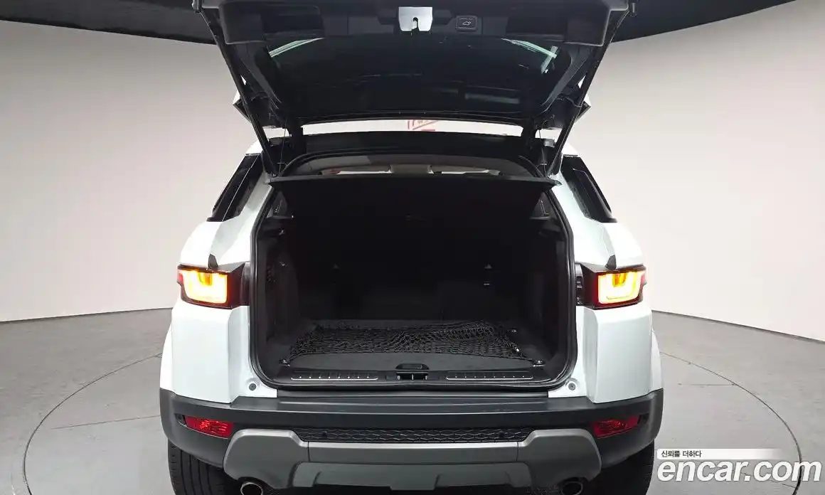 Land Rover Range-Rover Evoque 2018 2.0 гидро в Москве № 1013526, фото 20
