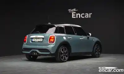 Mini Cooper 2023 2.0 гидро в Москве № 1013885, миниатюра 2