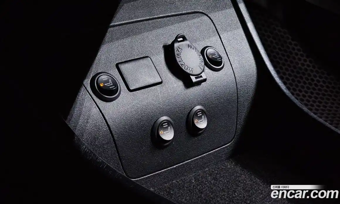 Toyota Prius 2015 1.8 гидро в Москве № 1015223, фото 17