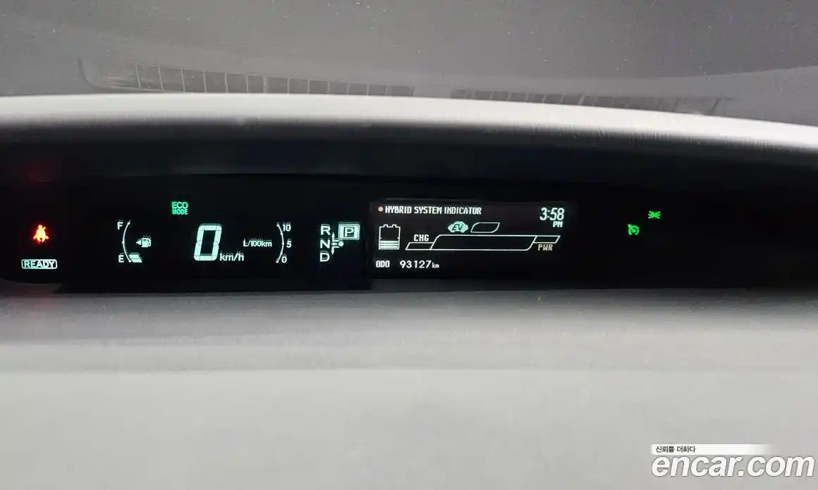 Toyota Prius 2015 1.8 гидро в Москве № 1015223, фото 8