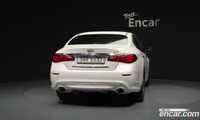 Infiniti Q70 2018 3.7 гидро в Москве № 1015745, миниатюра 4