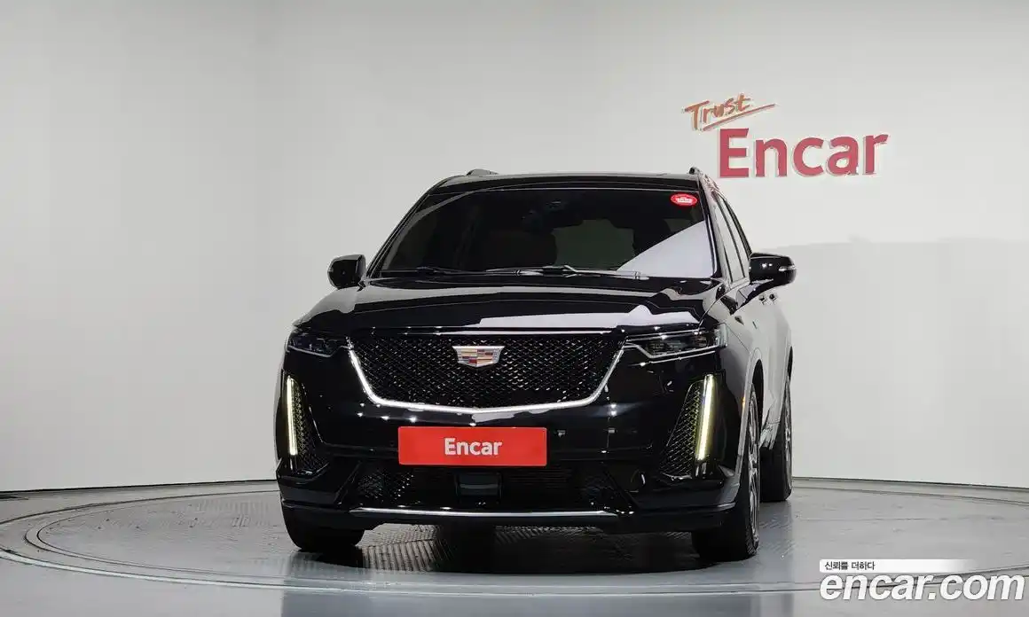 Cadillac XT6 2022 3.6 гидро в Москве № 1015990, фото 3