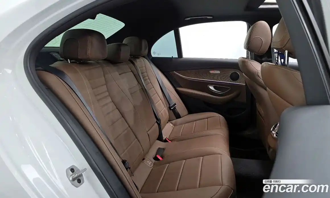 Mercedes-Benz E-Class 2021 2.0 гидро в Москве № 139517, фото 12