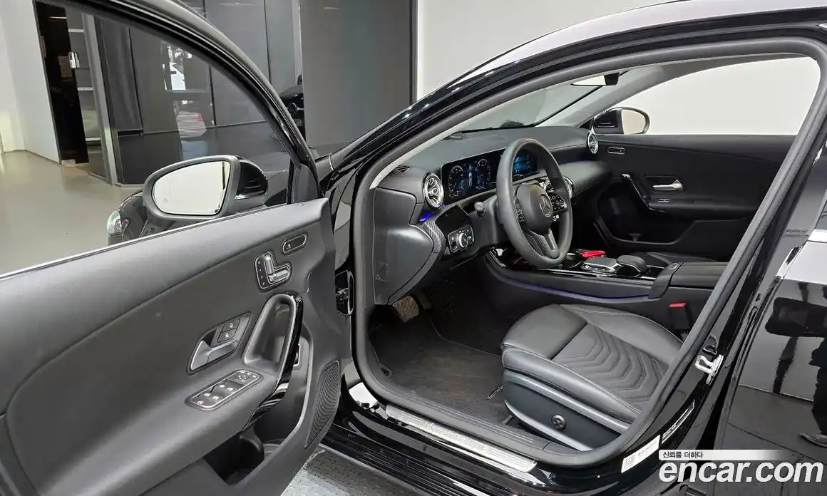 Mercedes-Benz A-Class 2020 2.0 гидро в Москве № 143077, фото 11