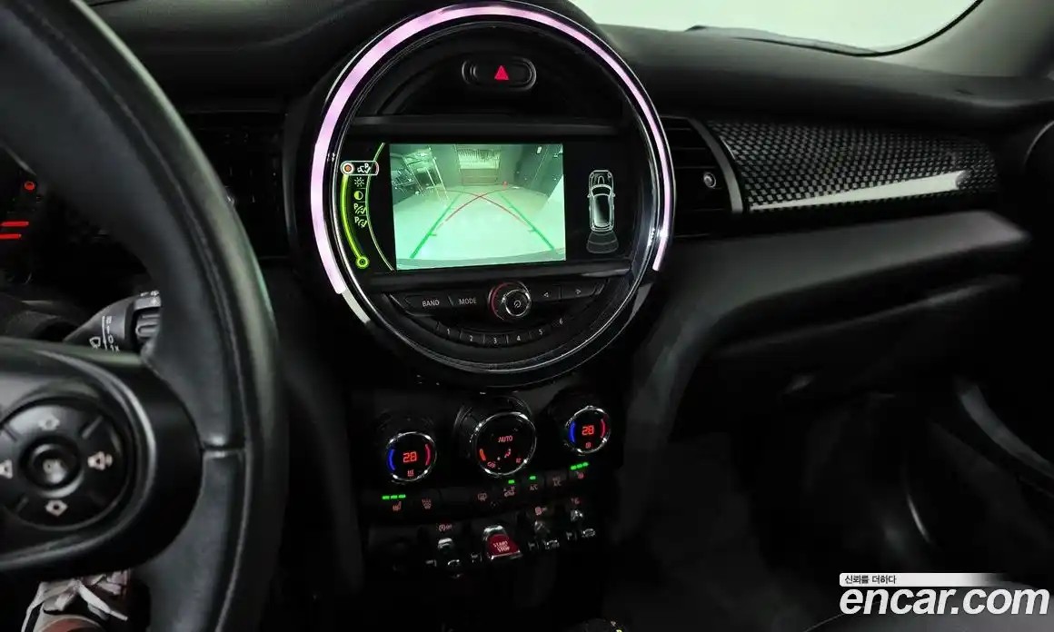 Mini Cooper 2016 2.0 гидро в Москве № 145816, фото 16