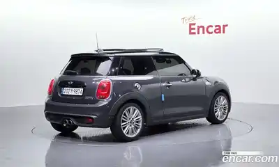 Mini Cooper 2016 2.0 гидро в Москве № 145816, миниатюра 2