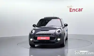 Mini Cooper 2016 2.0 гидро в Москве № 145816, миниатюра 3