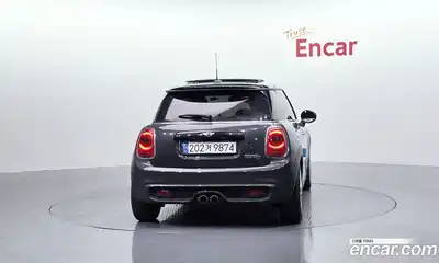 Mini Cooper 2016 2.0 гидро в Москве № 145816, миниатюра 4