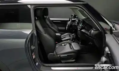 Mini Cooper 2016 2.0 гидро в Москве № 145816, миниатюра 10
