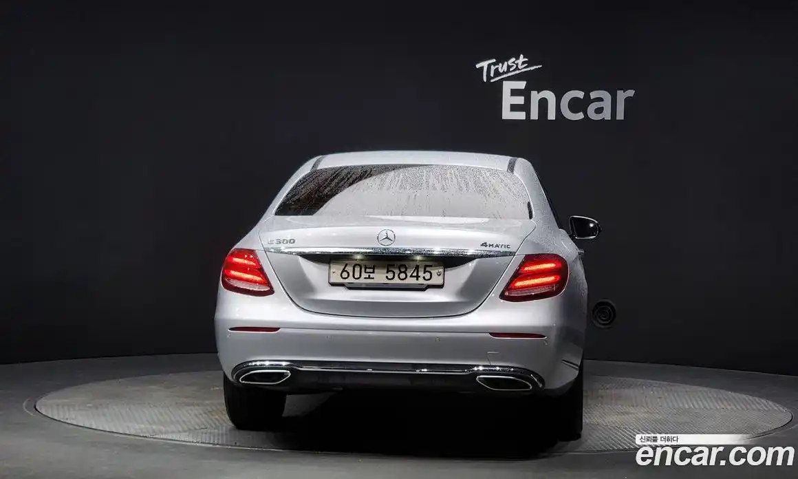 Mercedes-Benz E-Class 2017 2.0 гидро в Москве № 160960, фото 4