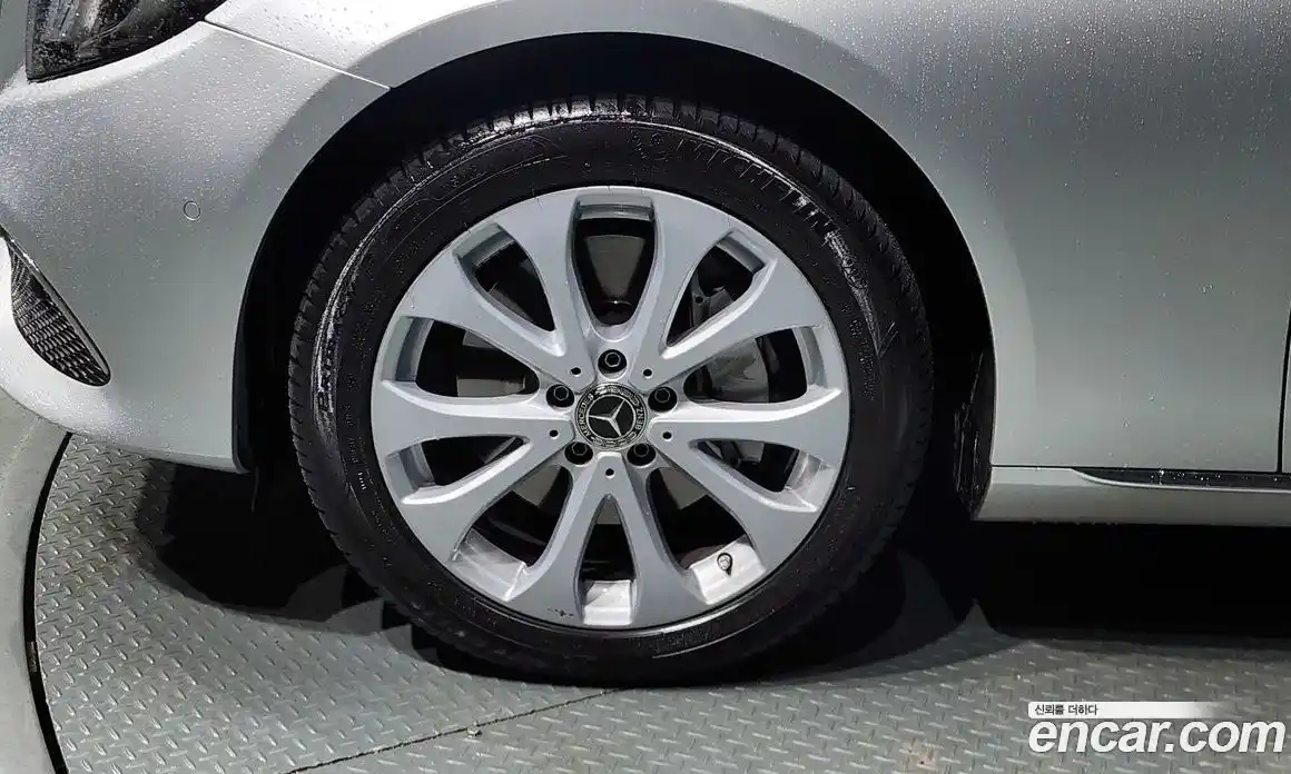 Mercedes-Benz E-Class 2017 2.0 гидро в Москве № 160960, фото 5