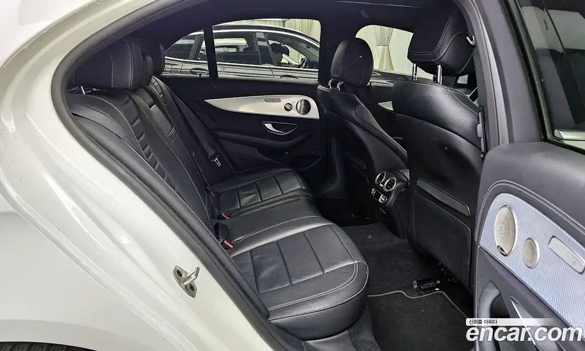 Mercedes-Benz E-Class 2021 2.0 гидро в Москве, фото 12