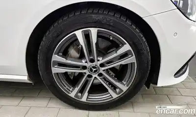 Mercedes-Benz E-Class 2021 2.0 гидро в Москве, миниатюра 5