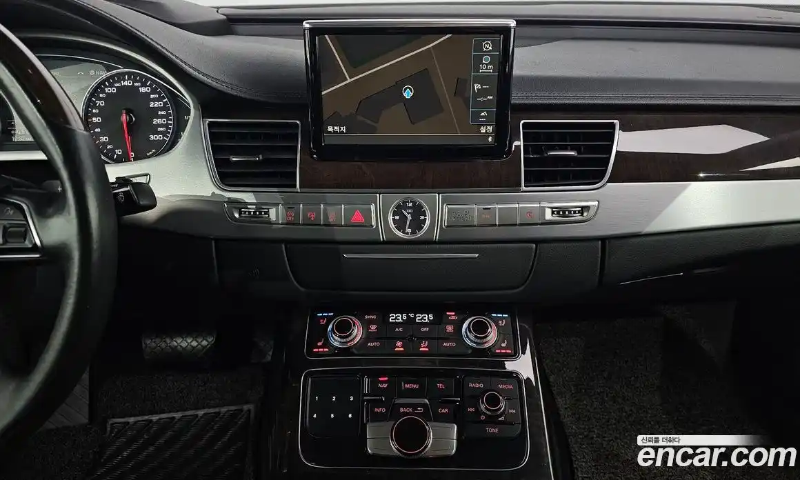 Audi A8 2015 4.0 гидро в Москве № 163847, фото 14