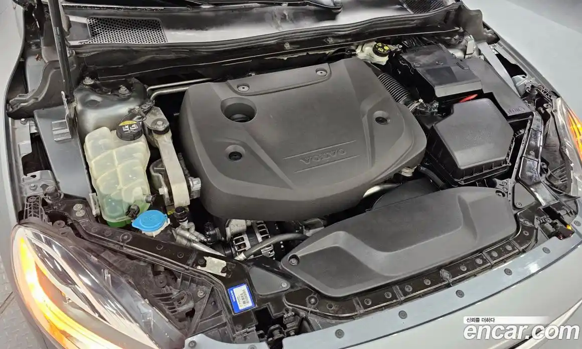 Volvo V40 2018 2.0 гидро в Москве № 164521, фото 6