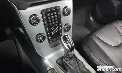 Volvo V40 2018 2.0 гидро в Москве № 164521, миниатюра 9