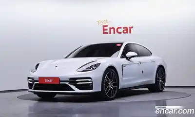 Porsche Panamera, 2023
