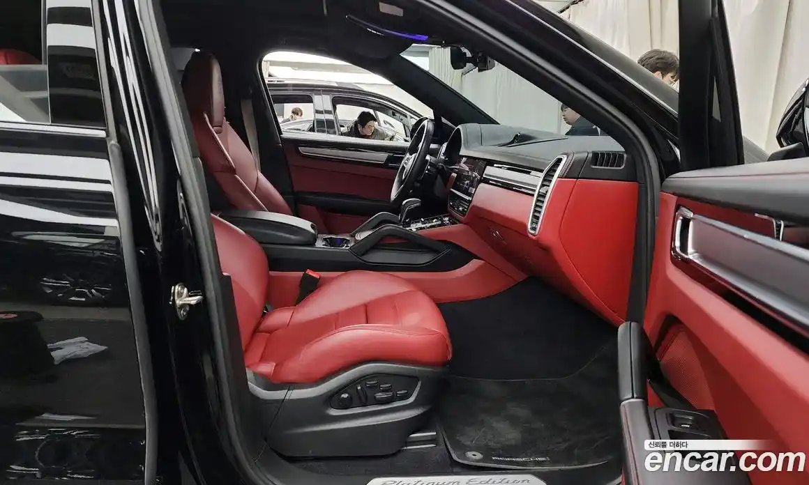 Porsche Cayenne 2023 3.0 гидро в Москве № 165258, фото 11