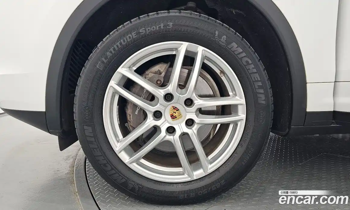 Porsche Cayenne 2015 3.0 гидро в Москве № 165651, фото 5