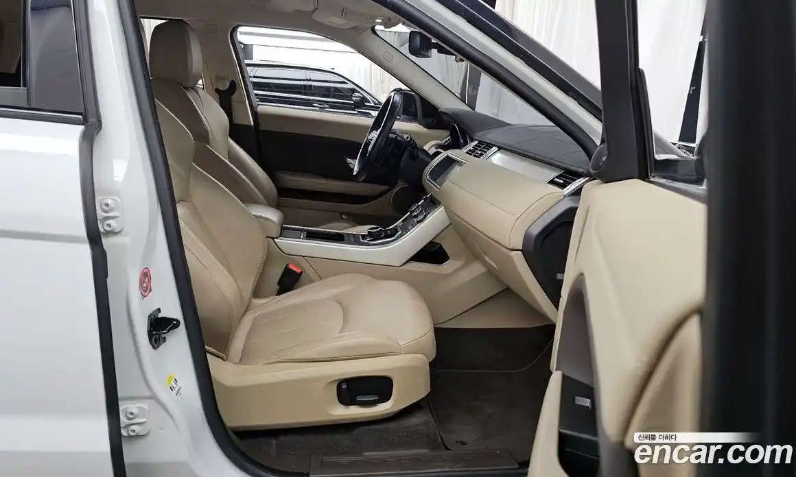 Land Rover Range-Rover Evoque 2017 2.0 гидро в Москве № 166330, фото 11