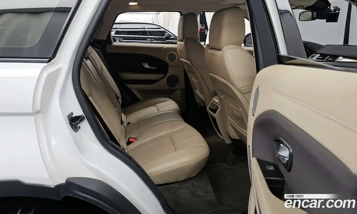 Land Rover Range-Rover Evoque 2017 2.0 гидро в Москве № 166330, фото 12
