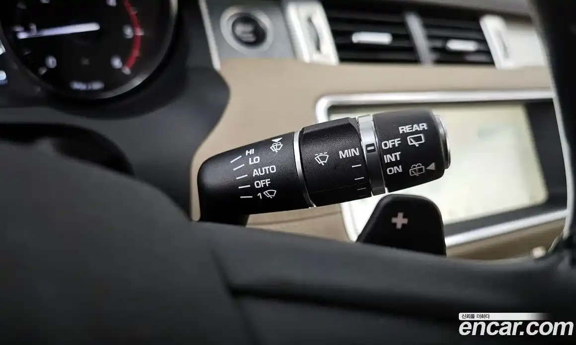 Land Rover Range-Rover Evoque 2017 2.0 гидро в Москве № 166330, фото 19