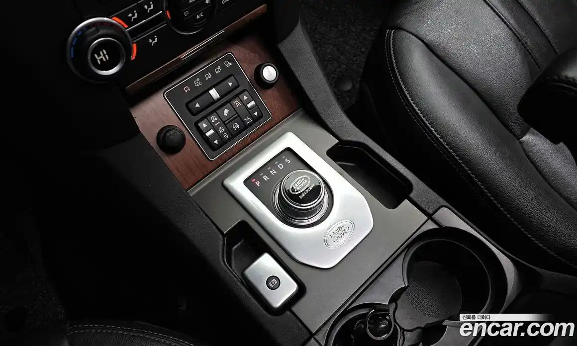 Land Rover Discovery 2016 3.0 гидро в Москве № 166484, фото 9