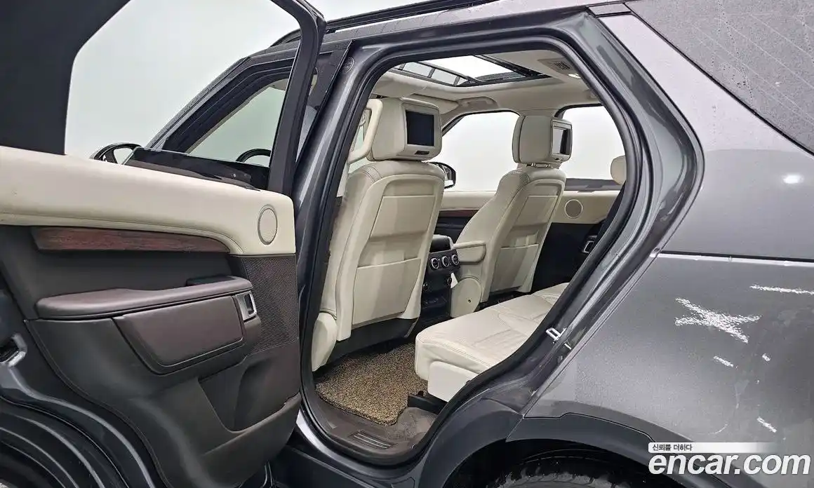 Land Rover Discovery 2017 3.0 гидро в Москве № 166699, фото 12
