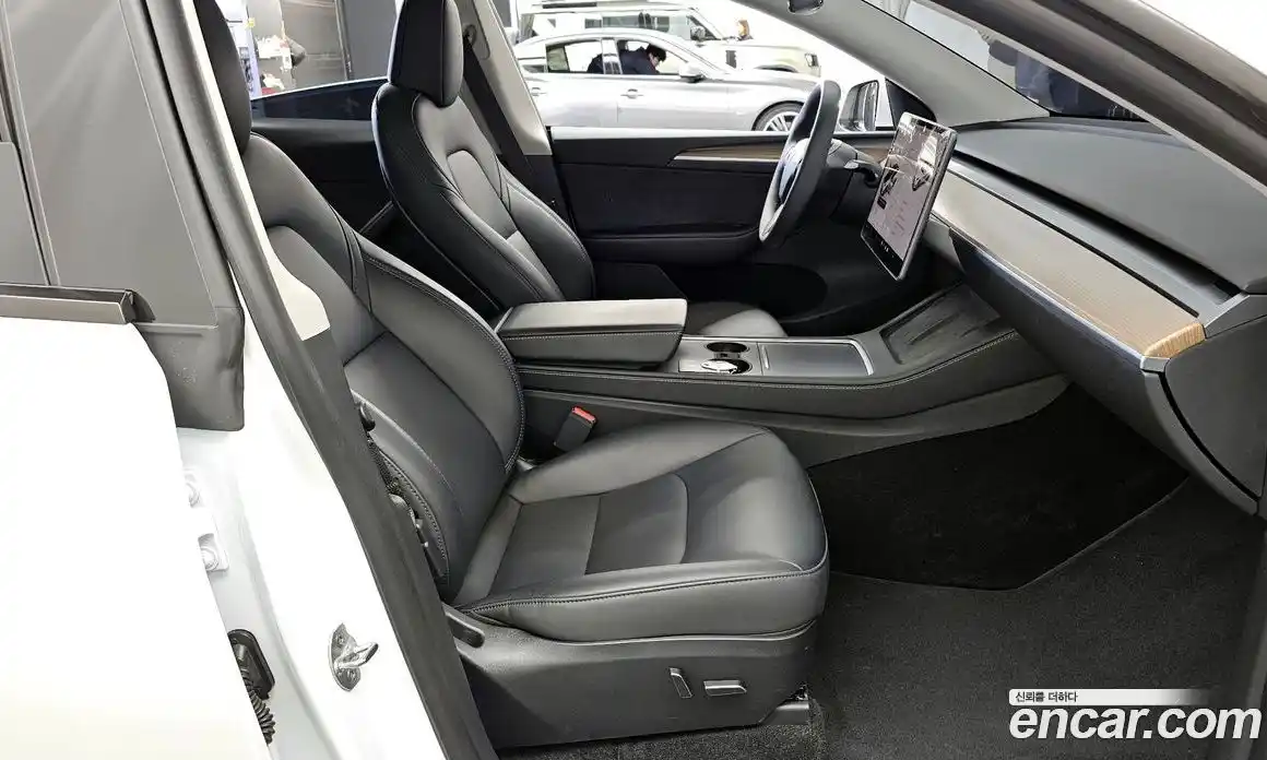 Tesla Model Y 2024 0.2 гидро в Москве № 167709, фото 11