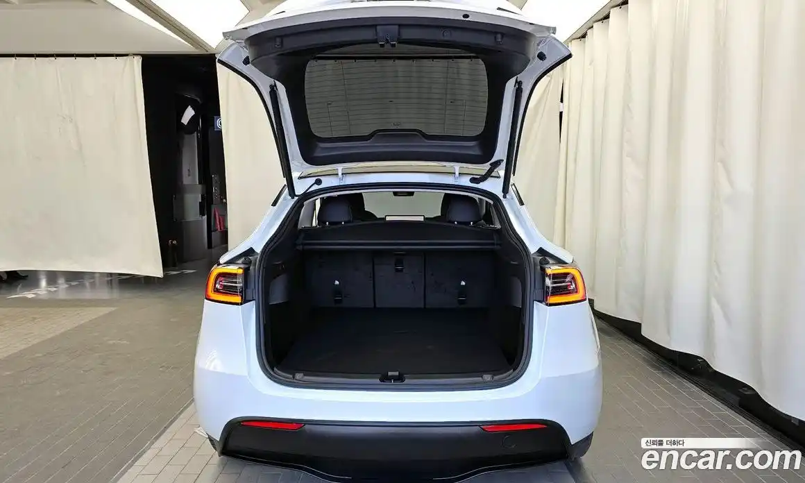 Tesla Model Y 2024 0.2 гидро в Москве № 167709, фото 20