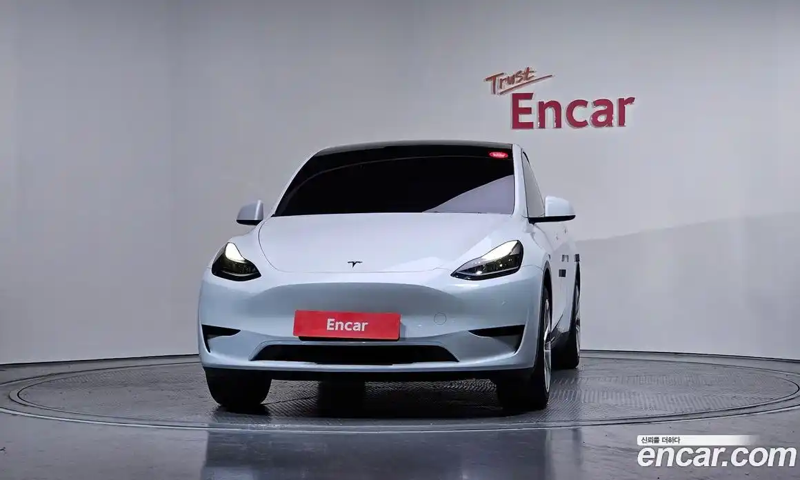 Tesla Model Y 2024 0.2 гидро в Москве № 167709, фото 3