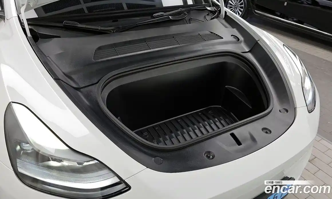 Tesla Model Y 2024 0.2 гидро в Москве № 167709, фото 6