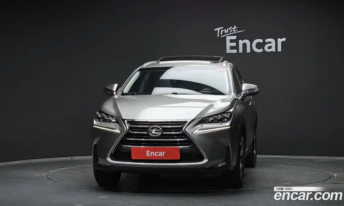 Lexus NX 2015 2.0 гидро в Москве № 168282, фото 3