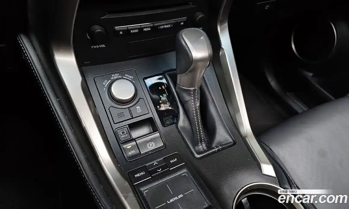 Lexus NX 2015 2.0 гидро в Москве № 168282, фото 9