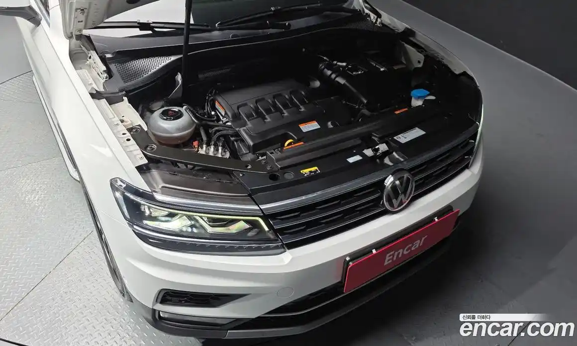 Volkswagen Tiguan 2020 2.0 гидро в Москве № 168695, фото 6