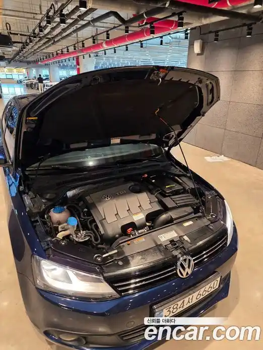Volkswagen Jetta 2013 1.6 гидро в Москве № 169261, фото 7