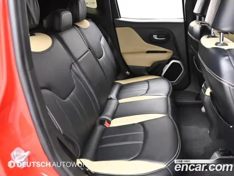 Jeep Renegade 2018 2.4 гидро в Москве № 169979, фото 12