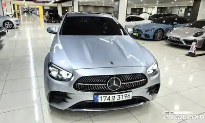 Mercedes-Benz E-Class 2022 2.0 гидро, миниатюра 3