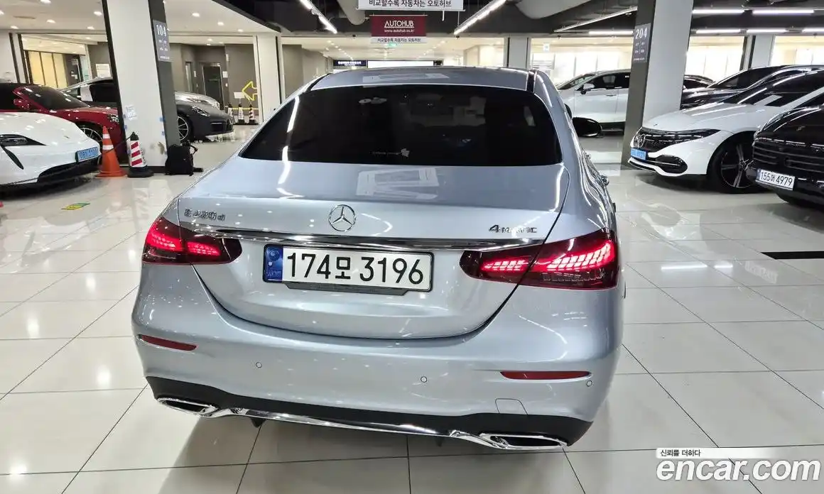 Mercedes-Benz E-Class 2022 2.0 гидро, фото 4