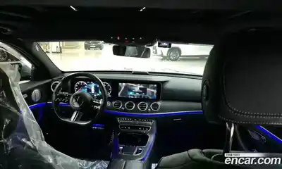 Mercedes-Benz E-Class 2022 2.0 гидро, миниатюра 7