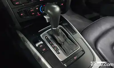 Audi A4 2011 2.0 гидро в Москве № 193034, миниатюра 9