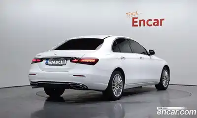 Mercedes-Benz E-Class 2022 2.0 гидро, миниатюра 2